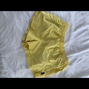 Women’s Patagonia barely baggies shorts - 2 1/2”
